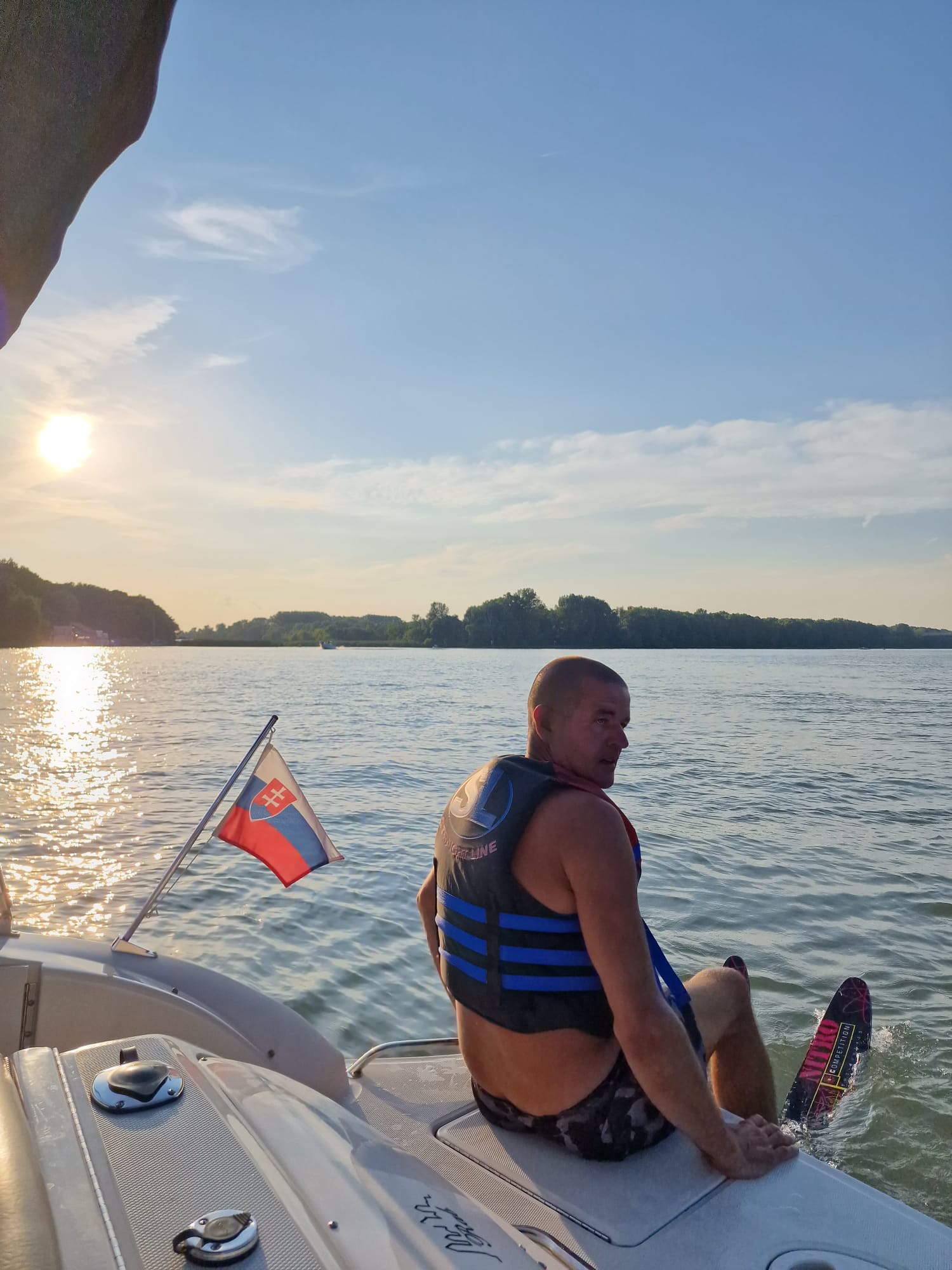 Športové vodné lyžovanie na Dunaji – radosť z pohybu